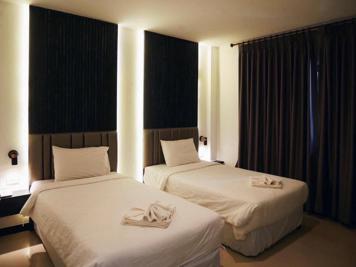 President Hotel Udonthani Exteriör bild