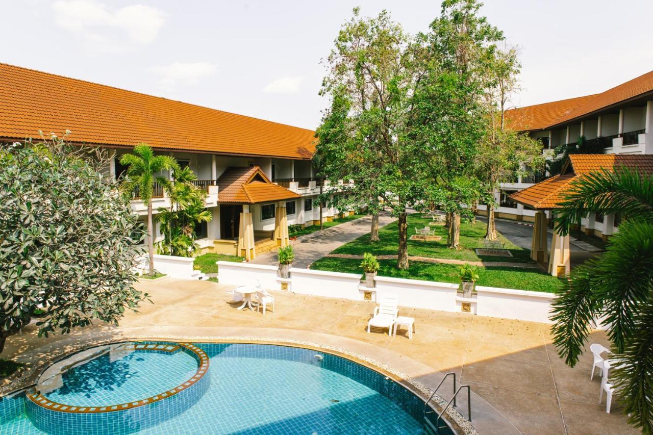 President Hotel Udonthani Exteriör bild