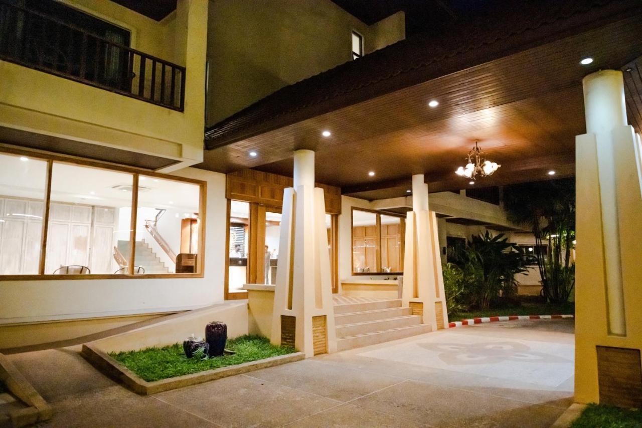 President Hotel Udonthani Exteriör bild